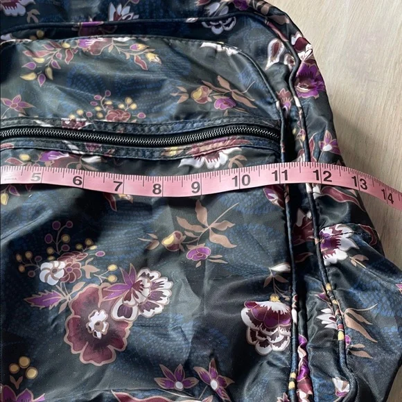💙 Vera Bradley “Garden Dream” packable backpack - Picture 6 of 16